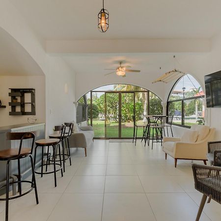 Chic Lagoon Front Villa By Casa Paraiso Cancún Exterior foto