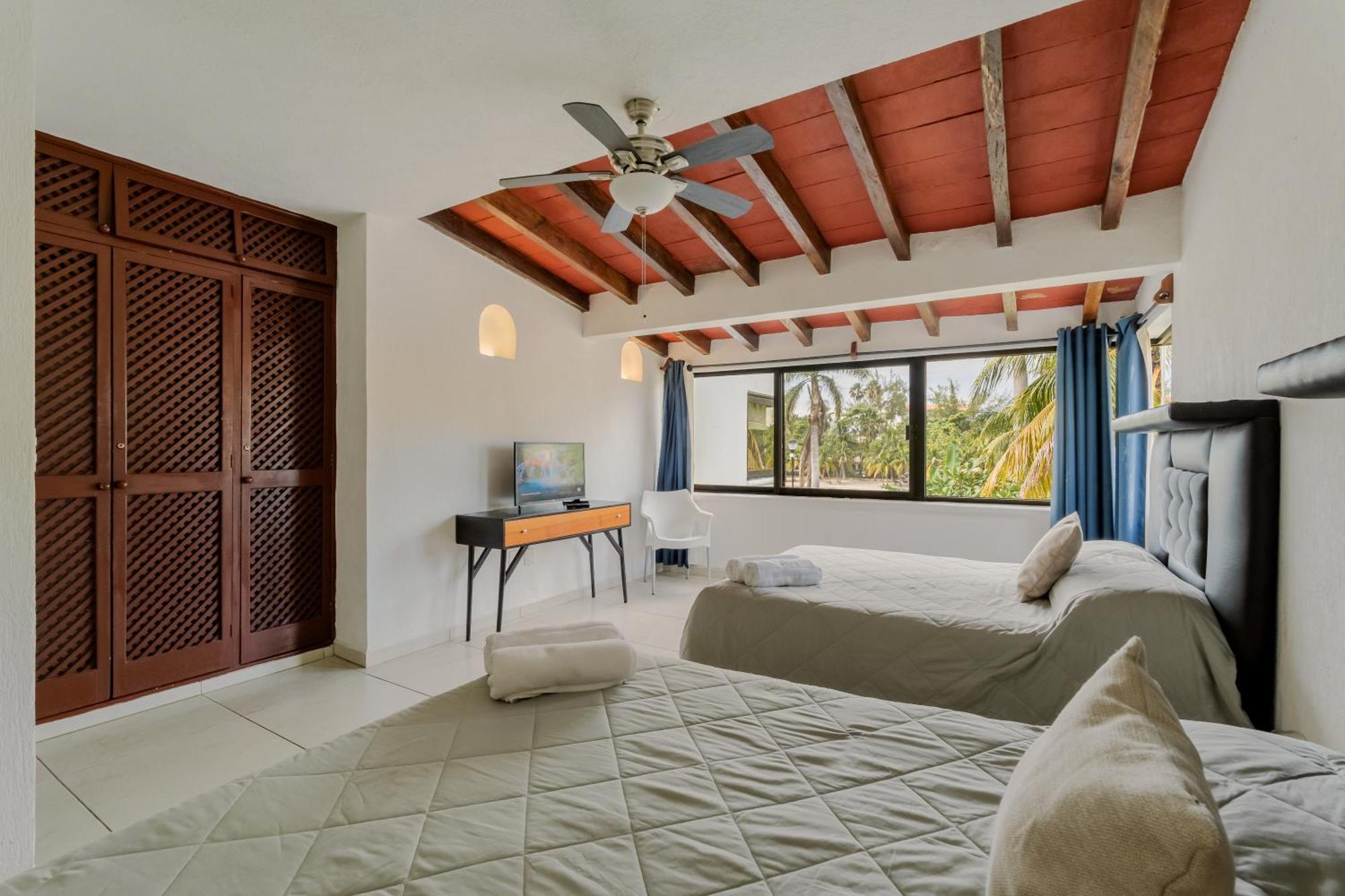 Chic Lagoon Front Villa By Casa Paraiso Cancún Exterior foto