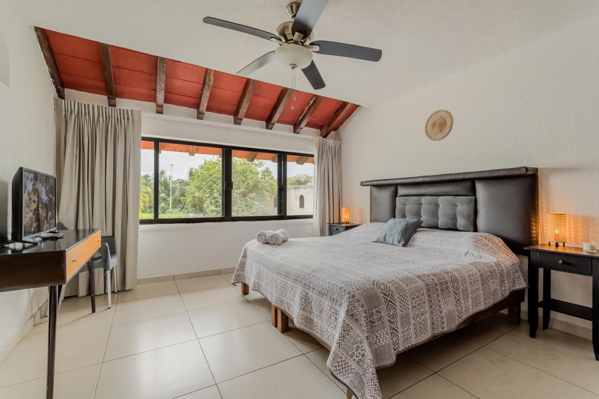 Chic Lagoon Front Villa By Casa Paraiso Cancún Exterior foto